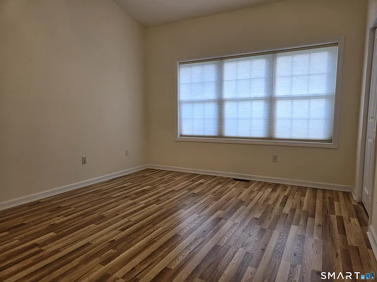 511 Elm St #9-1 — Photo 12