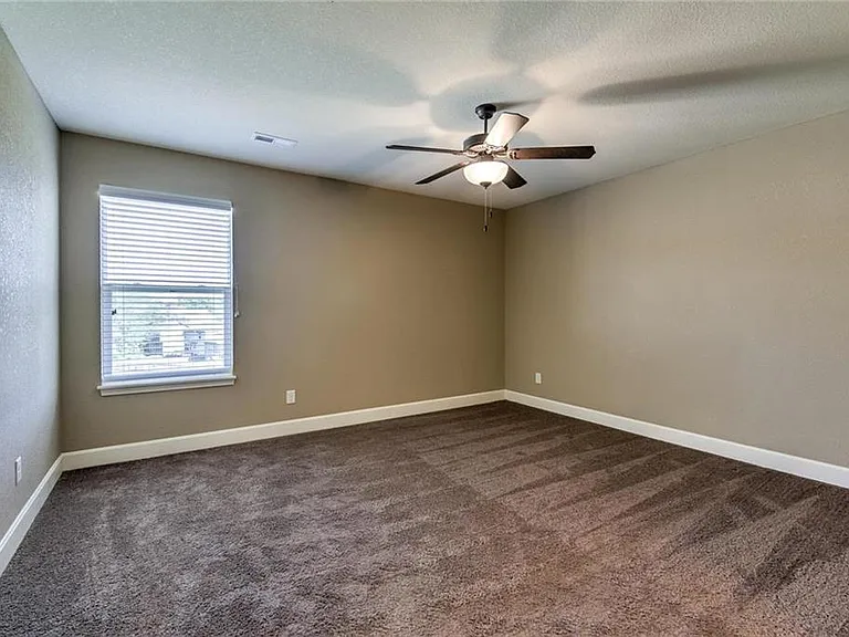 9415 N Lenox Ave — Photo 14