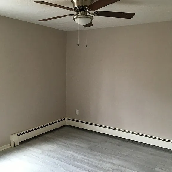 Stoney Creek Apartments — Photo 60