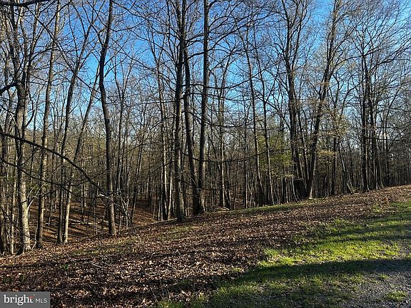 4th image of Crossings View Rd