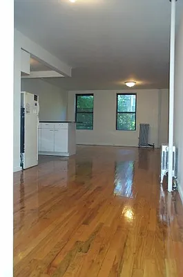 Rented by Tower Brokerage | media 78