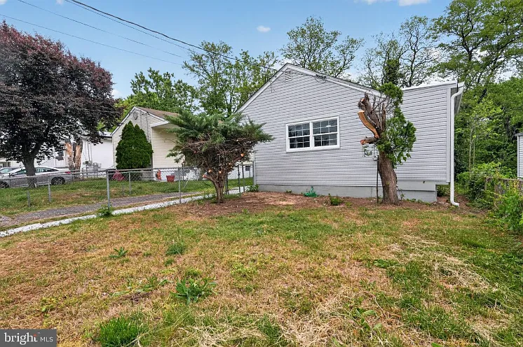 403 Dateleaf Ave — Photo 17