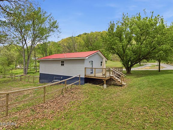 3rd image of 324 Sanita Village Rd