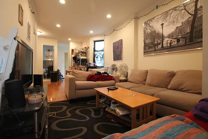 225 E 28th St #3D — Photo 2