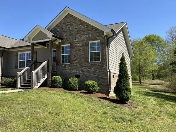 1168 Beaverdale Rd NE #B, Dalton, GA 30721