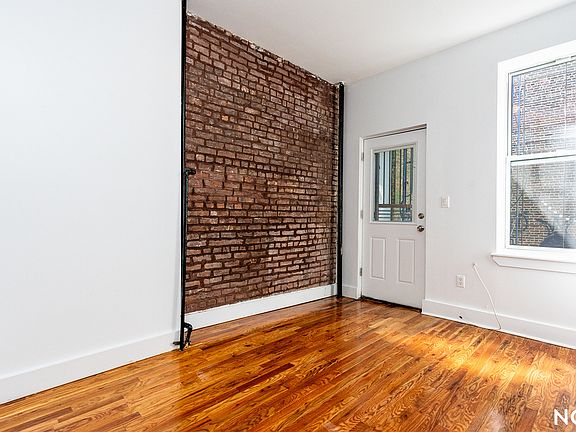 4th image of 11 Humboldt St #1F