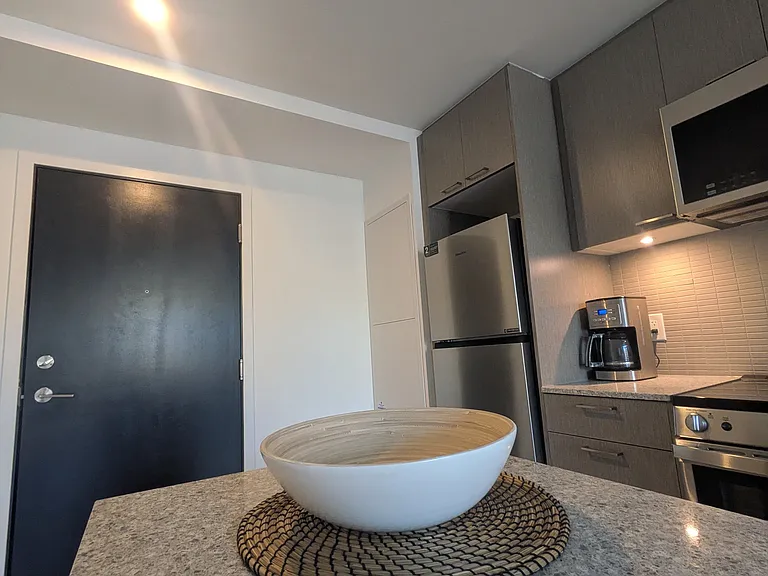 1808 Saint Clair Ave W #1005 — Photo 29