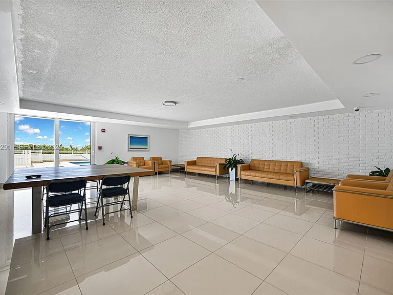 345 Ocean Dr #623 — Photo 44