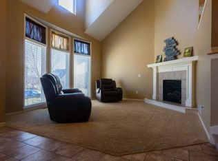 851 N Diane Dr, Olathe, KS 66061