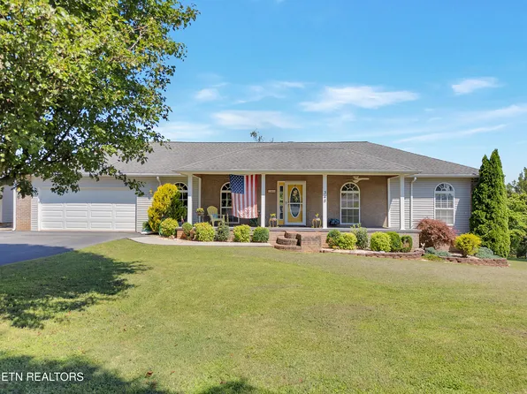 345`` Esther Ct, Dandridge, TN 37725