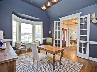 900 NE Halifax Pl, Bentonville, AR 72712