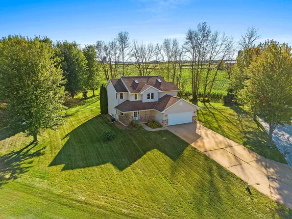 1215 Little Seidl Lake Dr, Kewaunee, WI 54216