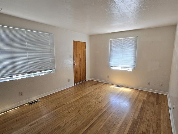 5th image of 201 Madison St NE #201