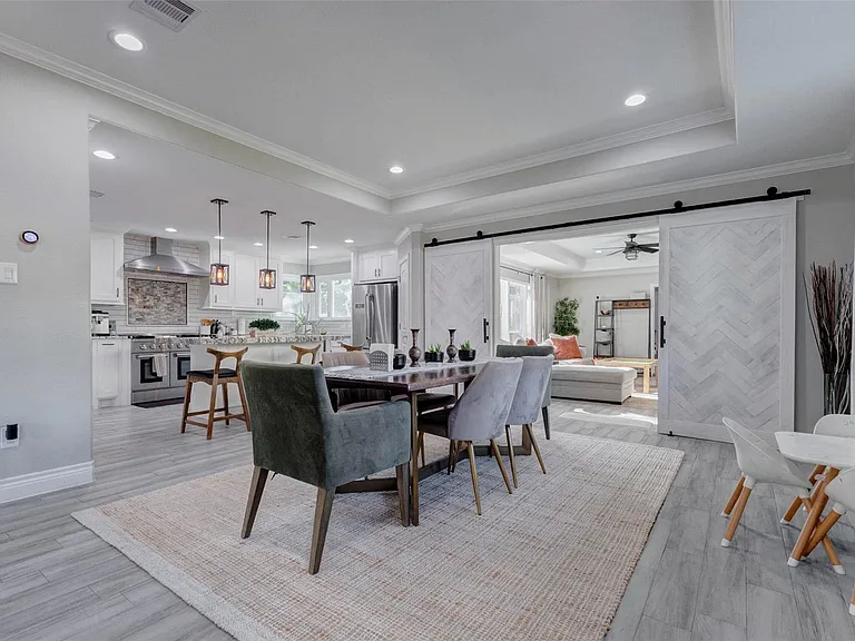 3711 Linkview Dr — Photo 16