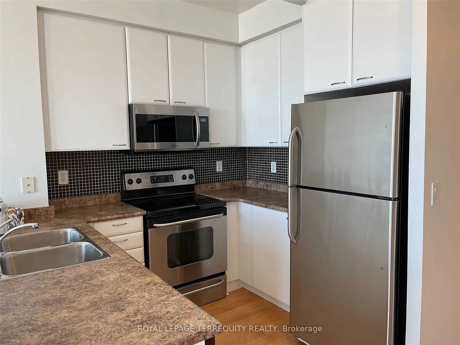 2 bed, $2,500 — Photo 4