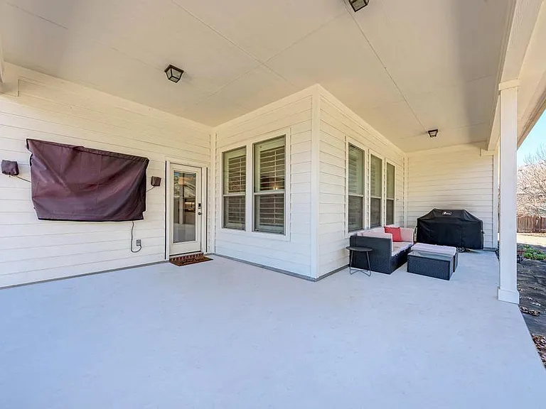 20208 Sandpiper Spot Ct — Photo 8
