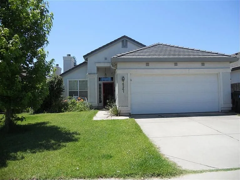 4241 Hedge Ave photo 1