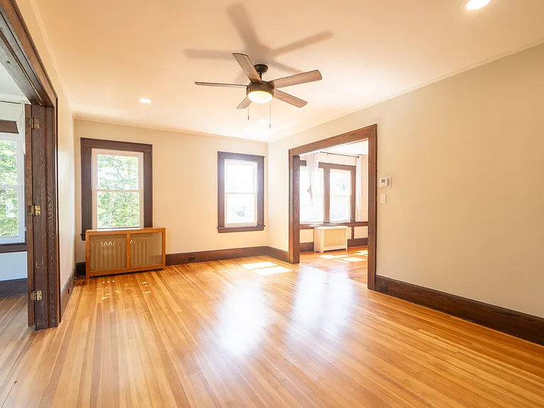 128 Mount Pleasant Ave #2 — Photo 3