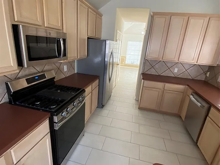 17702 Forest Haven Trl — Photo 16