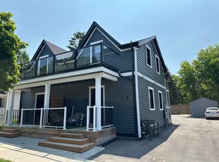 41 Mosley St #B, Aurora, ON L4G 1G8