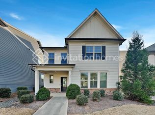 5549 Shallow Branch Dr, Flowery Branch, GA 30542