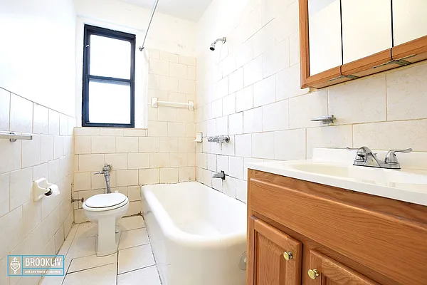 Rented by null | media 5