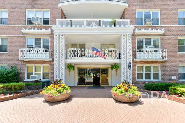 Sold by Better Homes & Gardens FH Realty | media 2
