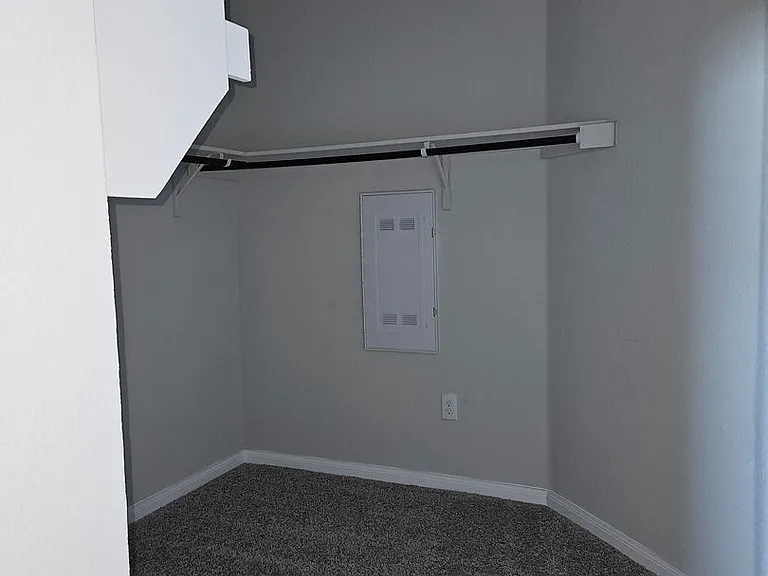 110 Marimoor Dr — Photo 13