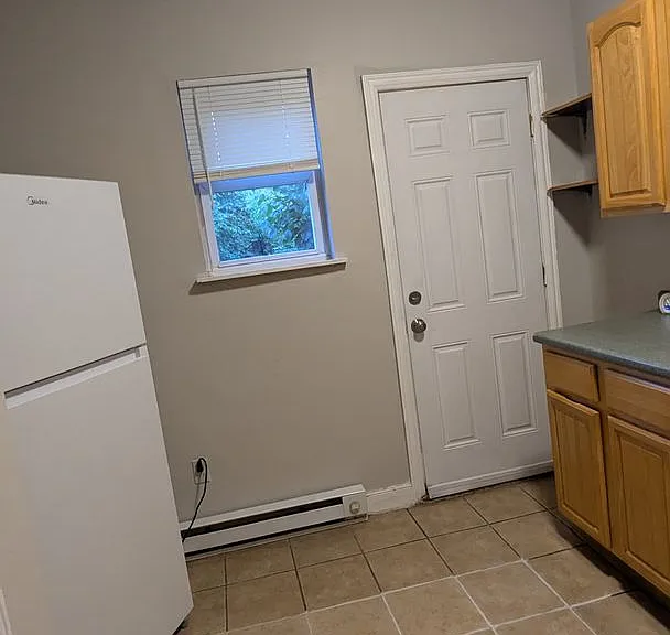 412 East Walnut Lane — Photo 2