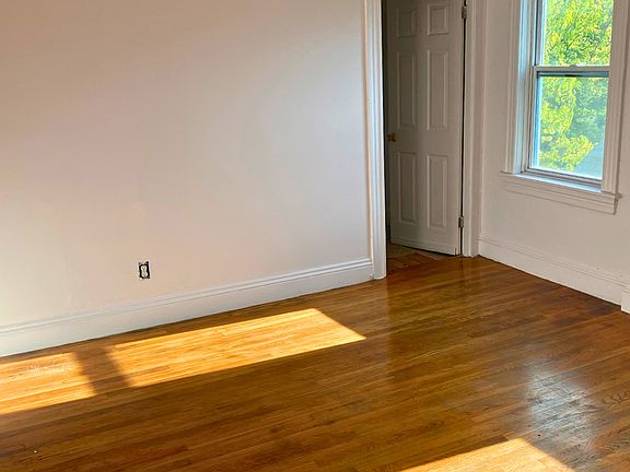 4th image of 109 Mitchell St #3