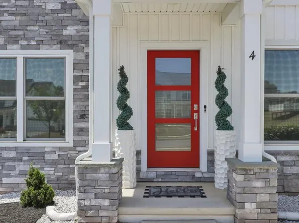4 Rein Dr, Stevens, PA 17578