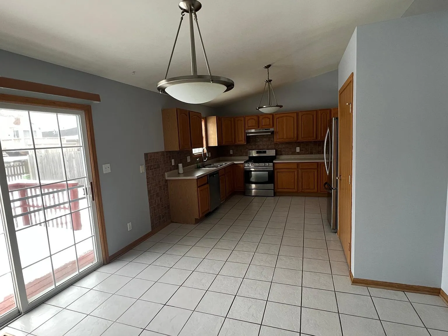 1353 Center Creek Dr — Photo 4