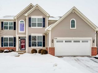 9581 Farley Dr, Huntley, IL 60142