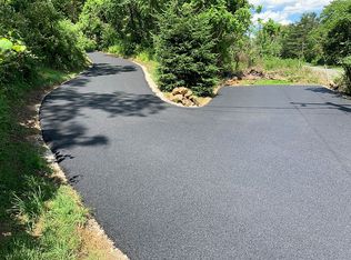 30 E Valley Brook Rd, Long Valley, NJ 07853