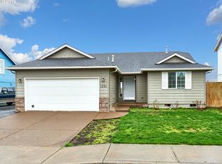 1231 Mount View Ln, Molalla, OR 97038