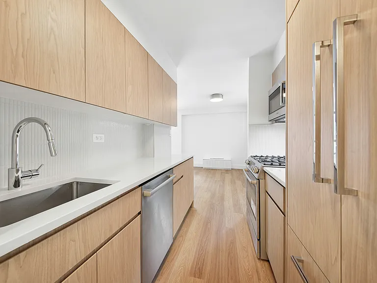 501 E 87th St #16D — Photo 7