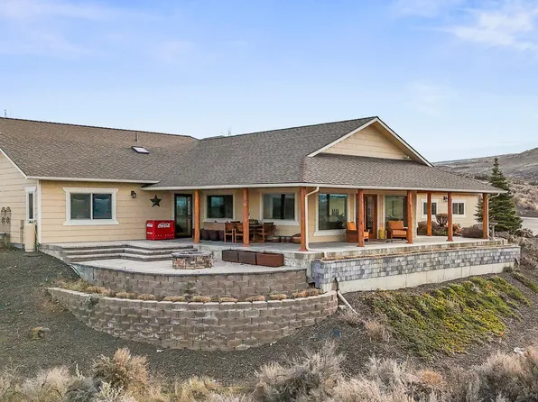 251 Westland Dr, Yakima, WA 98908