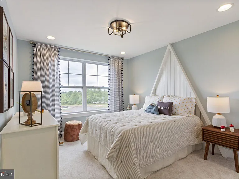 105 Larrabee Way — Photo 8