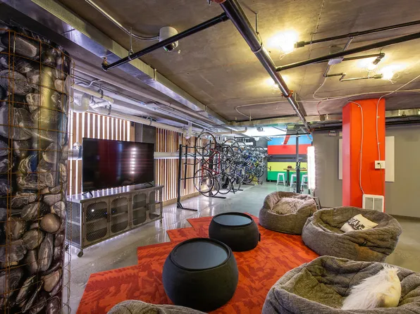 Fahrenheit Apartments