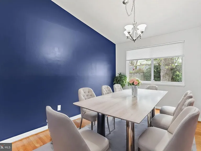 403 Eisner St — Photo 3