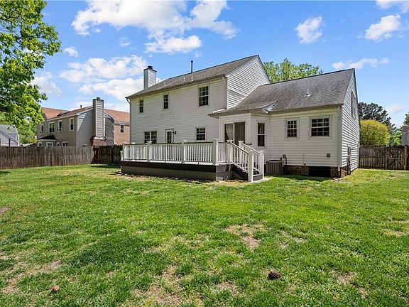 3rd image of 4512 Van Dyck Dr