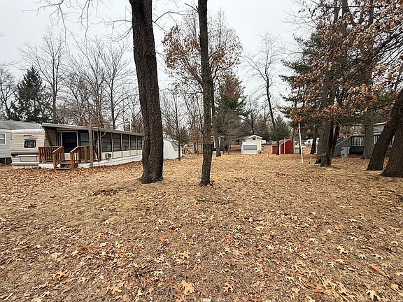2nd image of 8-21/22 Woodhaven Lakes