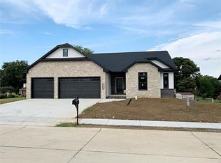 4511 Bruin Ln, Glen Carbon, IL
