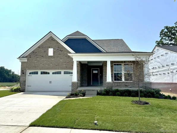 50005 Bluebell St, Canton, MI 48188