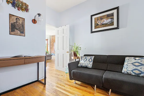 Sold by Compass | media 4