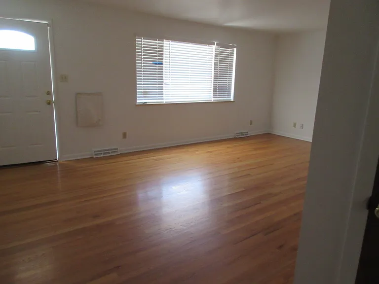 12373 W 60th Pl — Photo 5