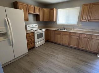 1129 Crystal Pl, Pueblo, CO 81004