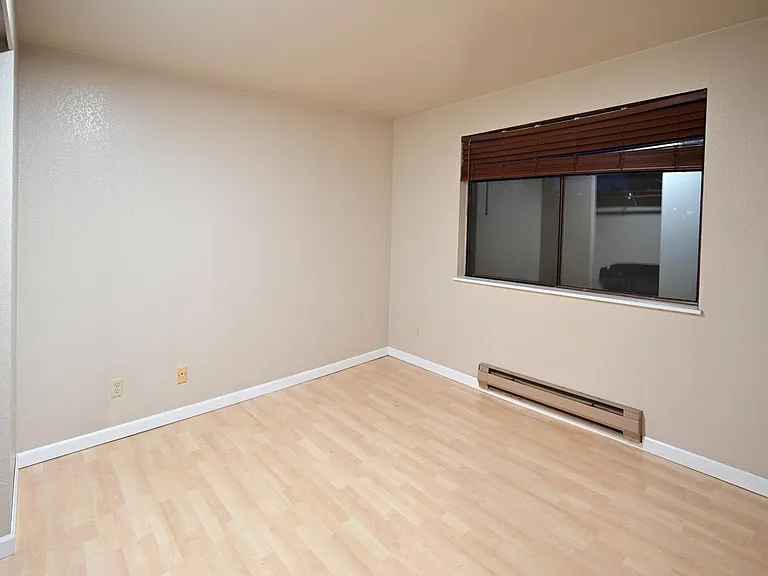 1006 N 43rd St #201 — Photo 10