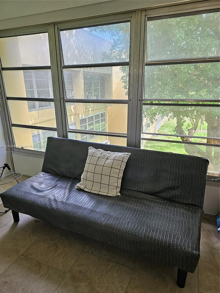 Building Photo - 6150 NW 62nd St #307