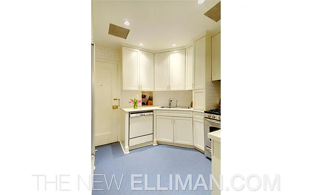 Sold by Douglas Elliman | media 28